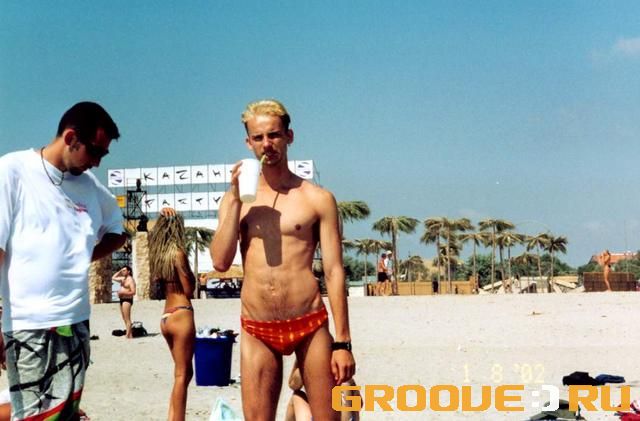 «  :)<br>    :)))»