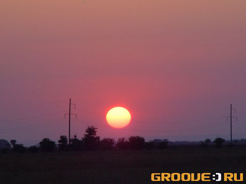 « !     .     ,      :)))»