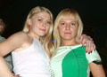 photos/2005-03/TN_2girls.jpg